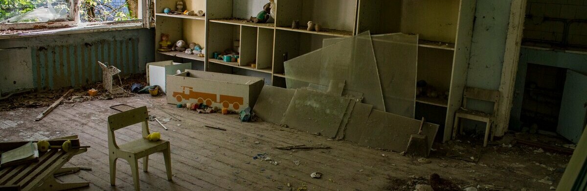 У Смілі є дитячий садок з готовими декораціями для фільму жахів У Смілі є дитячий садок з готовими декораціями для фільму жахів