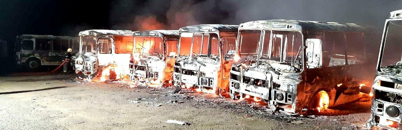 У Золотоноші сталася масштабна пожежа на АТП У Золотоноші сталася масштабна пожежа на АТП